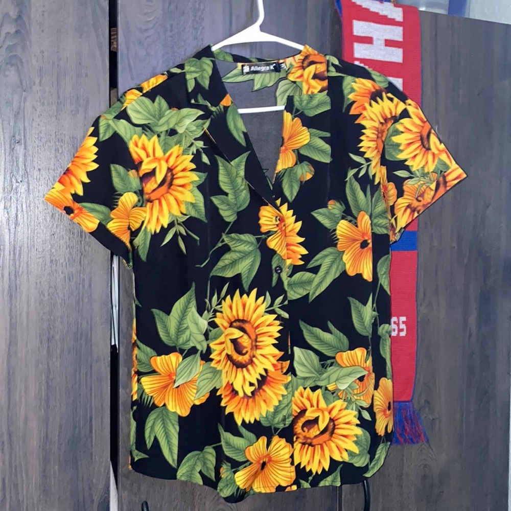 Alegra K sunflower leaves beach shirt